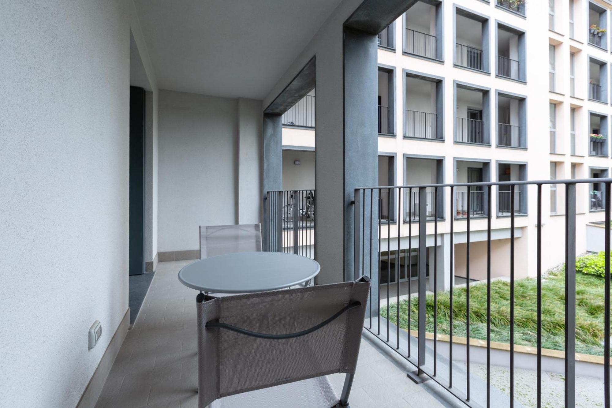 Porta Nuova Bright And Roomy Flat Milano Exterior foto