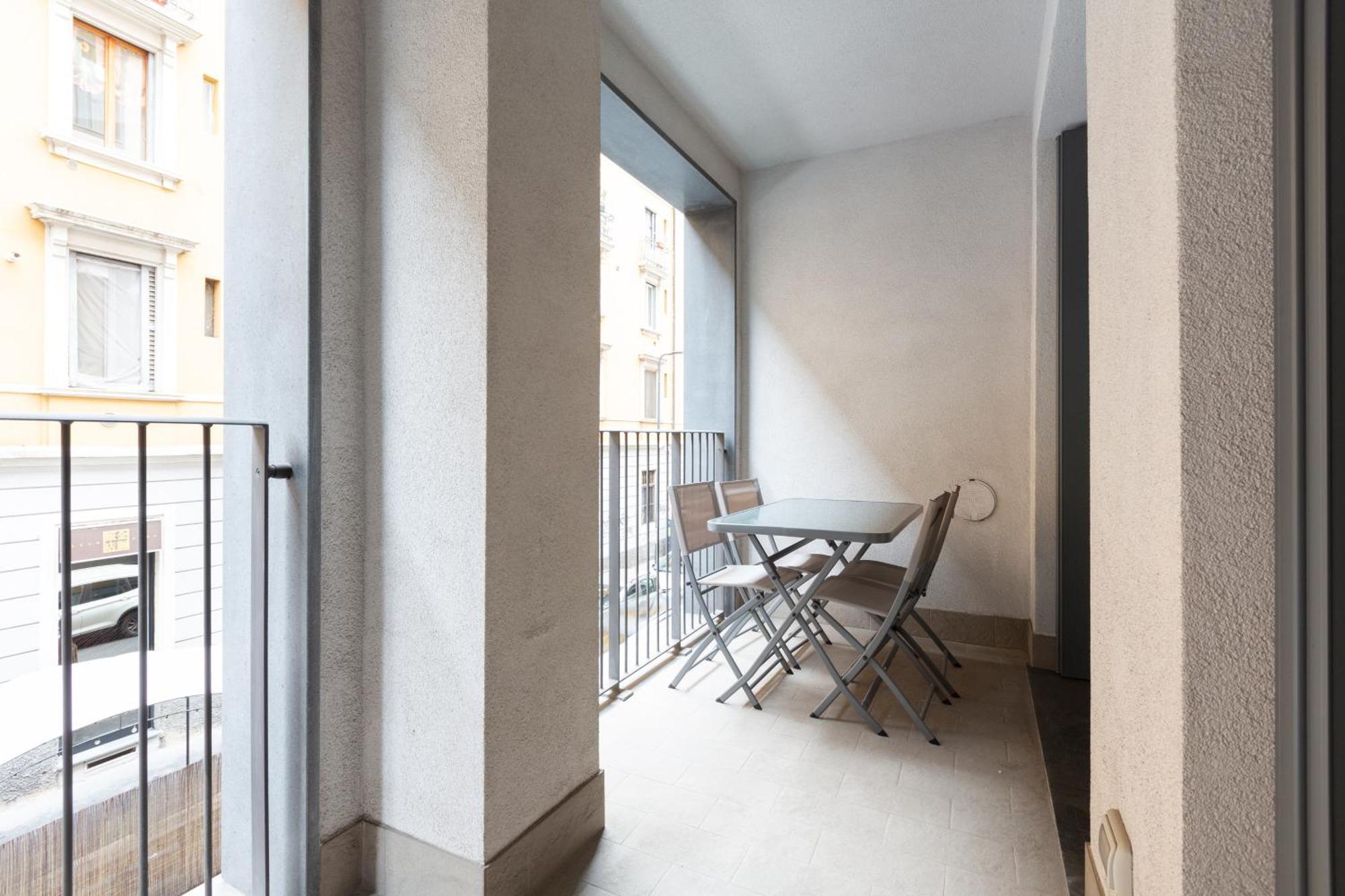 Porta Nuova Bright And Roomy Flat Milano Exterior foto